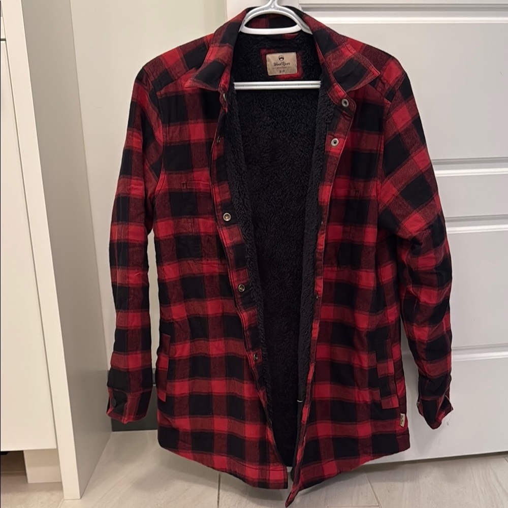 NWOT Wind River plaid Sherpa lined Shacket